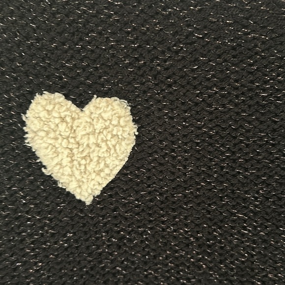 Lauren Conrad festive fuzzy heart sweater - Picture 3 of 6